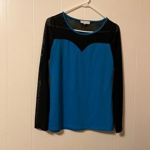 Nicki top in pretty blue.